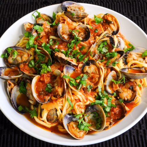Linguine With Clams And Mussels: Irresistible Seafood Delight Recipe