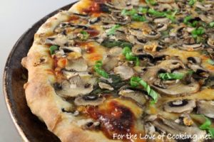 Spinach, Garlic, Mushroom, and Fresh Basil Pizza