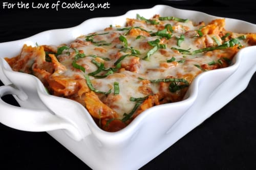 Turkey Italian Sausage, Mushroom, Marinara, and Ricotta Pasta Bake