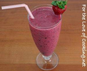 Mixed Berry, Banana, and Yogurt Smoothie