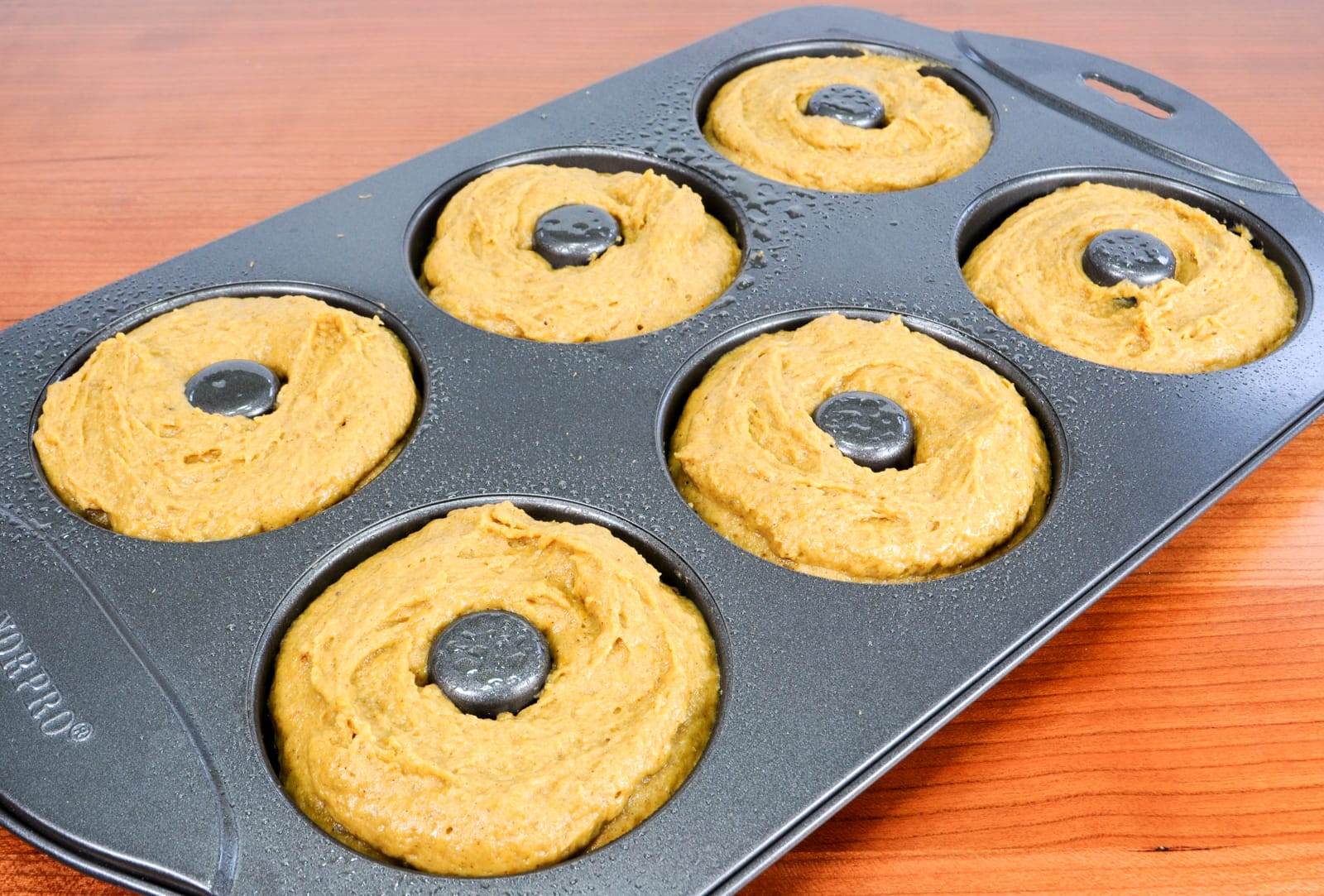 Baked Pumpkin Donuts with Maple-Cinnamon Glaze