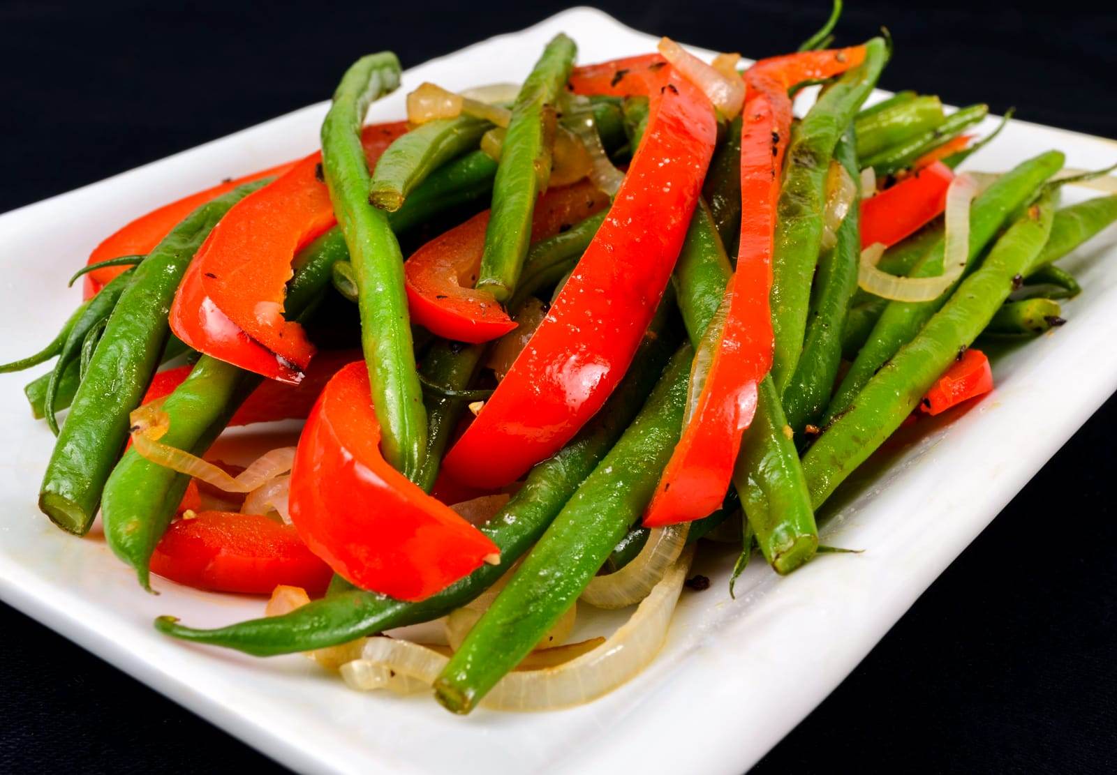 Green Bean, Red Pepper, and Shallot Sauté