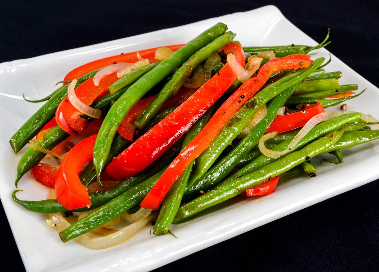 Green Bean, Red Pepper, and Shallot Sauté