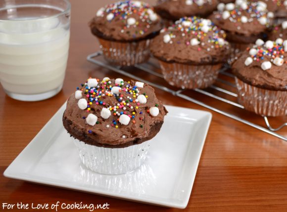 Raspberry Hot Chocolate Cupcakes