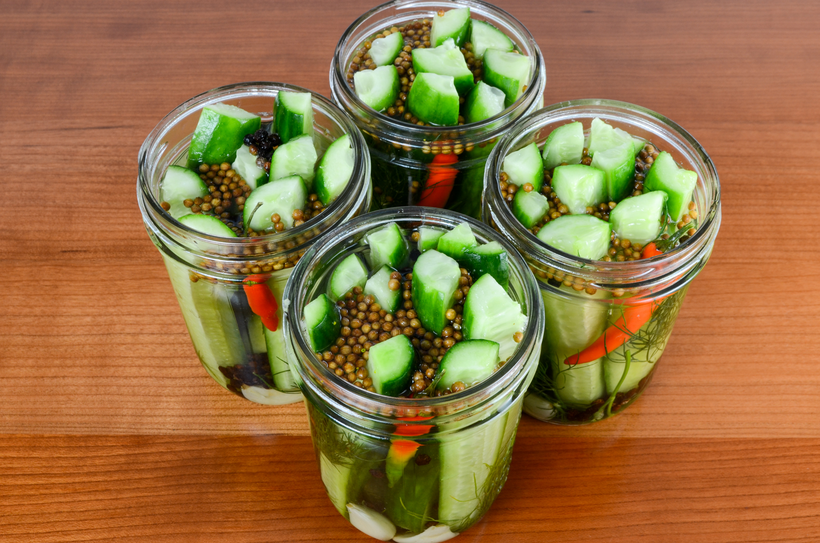 Quick Refrigerator Dill Pickles