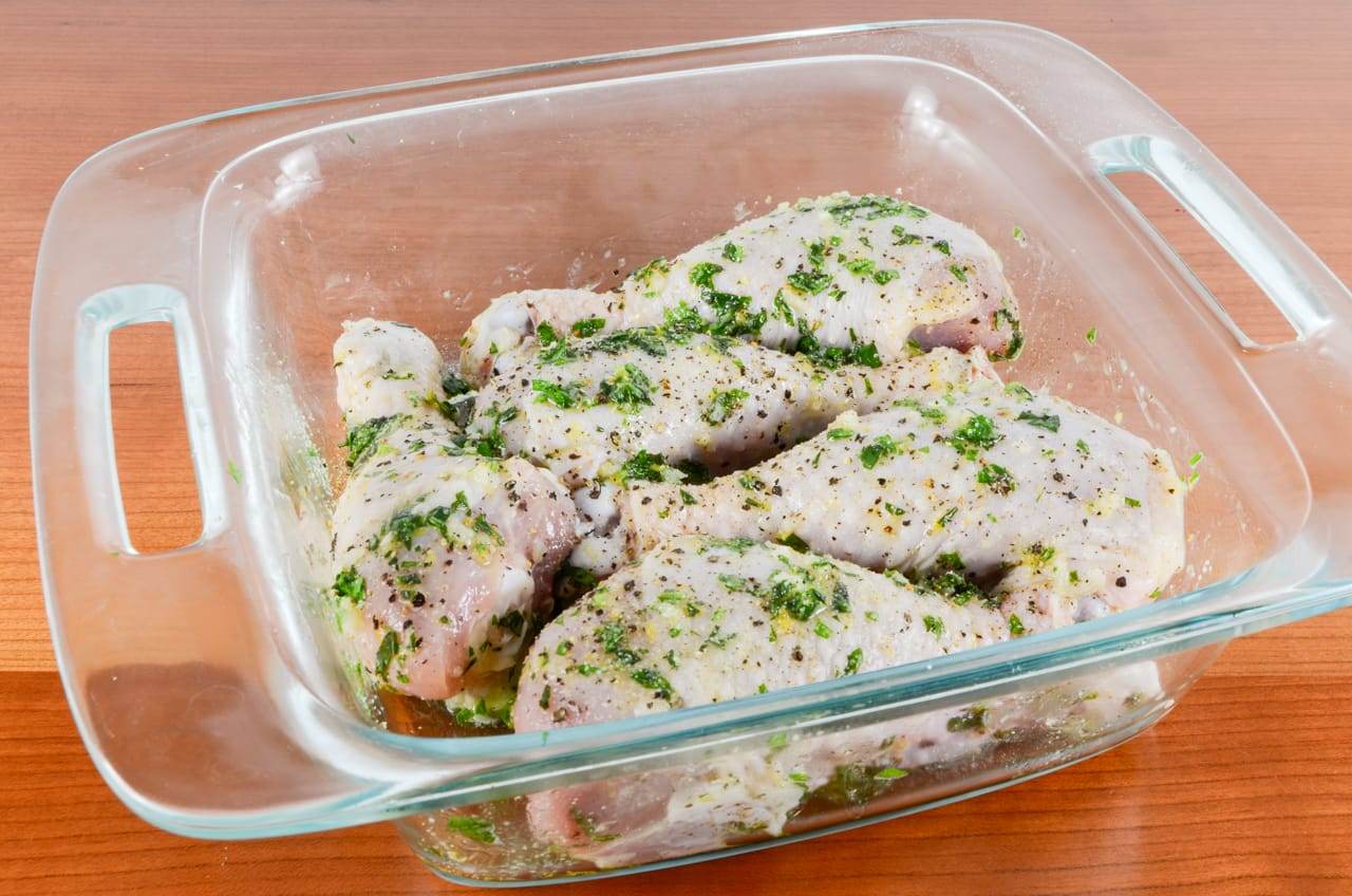 Roasted Herb Chicken Drumsticks with Lemon and Garlic