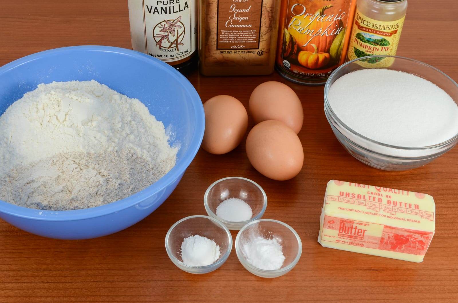 Cinnamon-Sugar Pumpkin Muffins