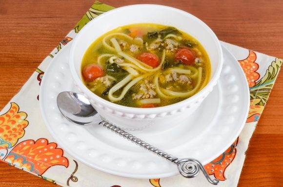 Linguine with Chicken Italian Sausage, Tomatoes, and Kale Soup