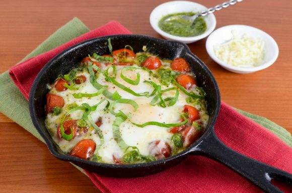 Baked Caprese Eggs with Pesto