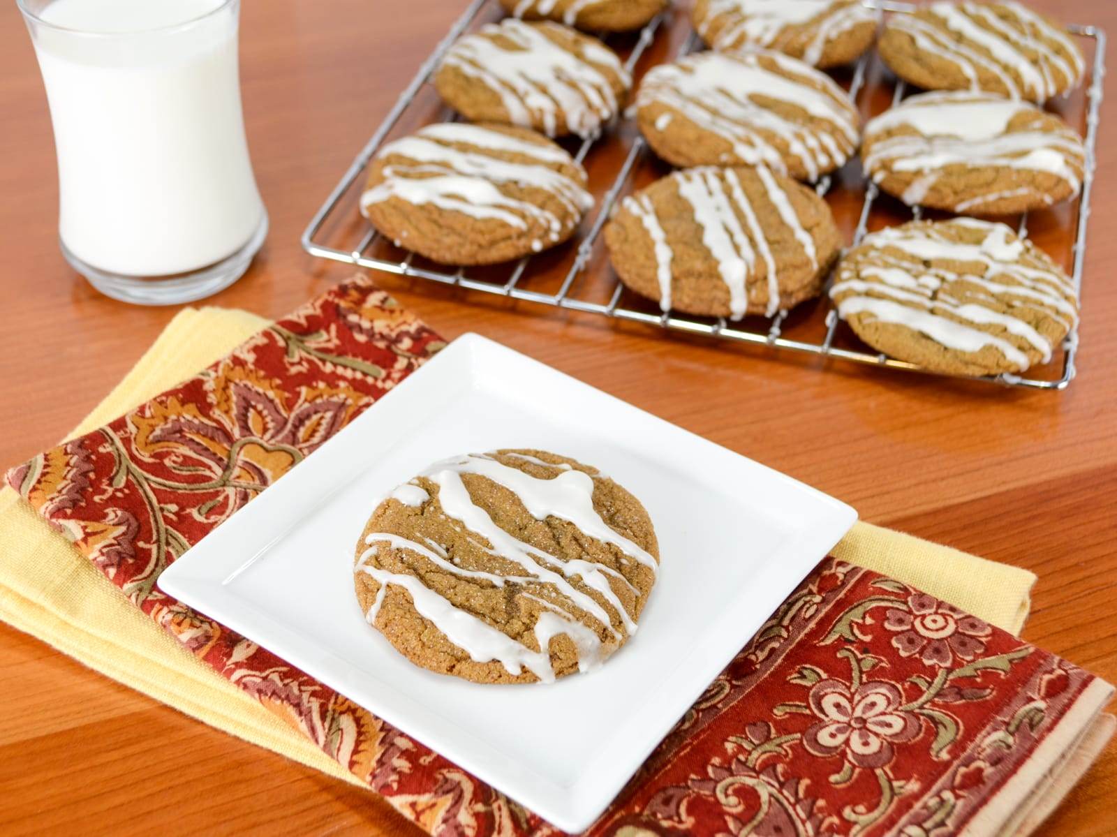 Gingersnaps with Apple Glaze