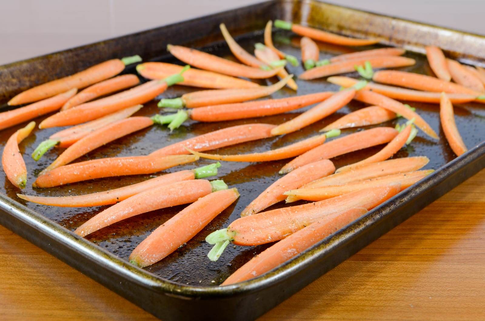 Simply Roasted Carrots and Green Beans