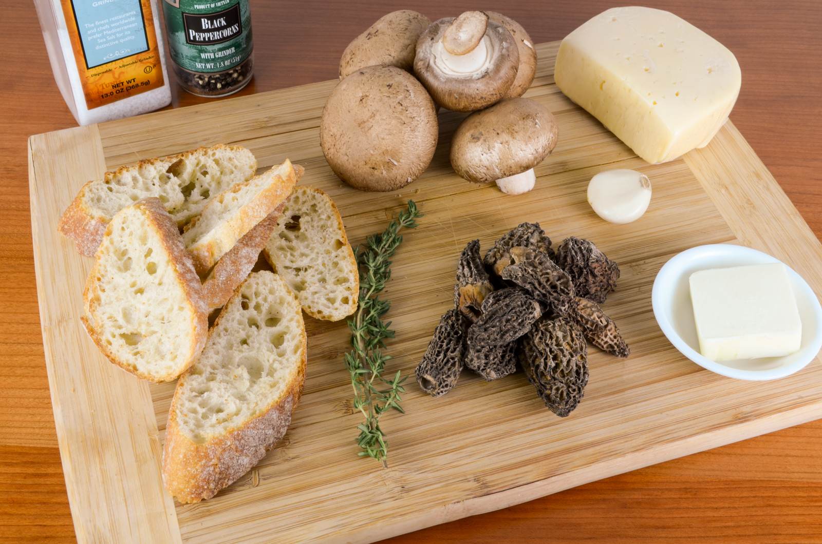 Cheesy Mushroom Crostini