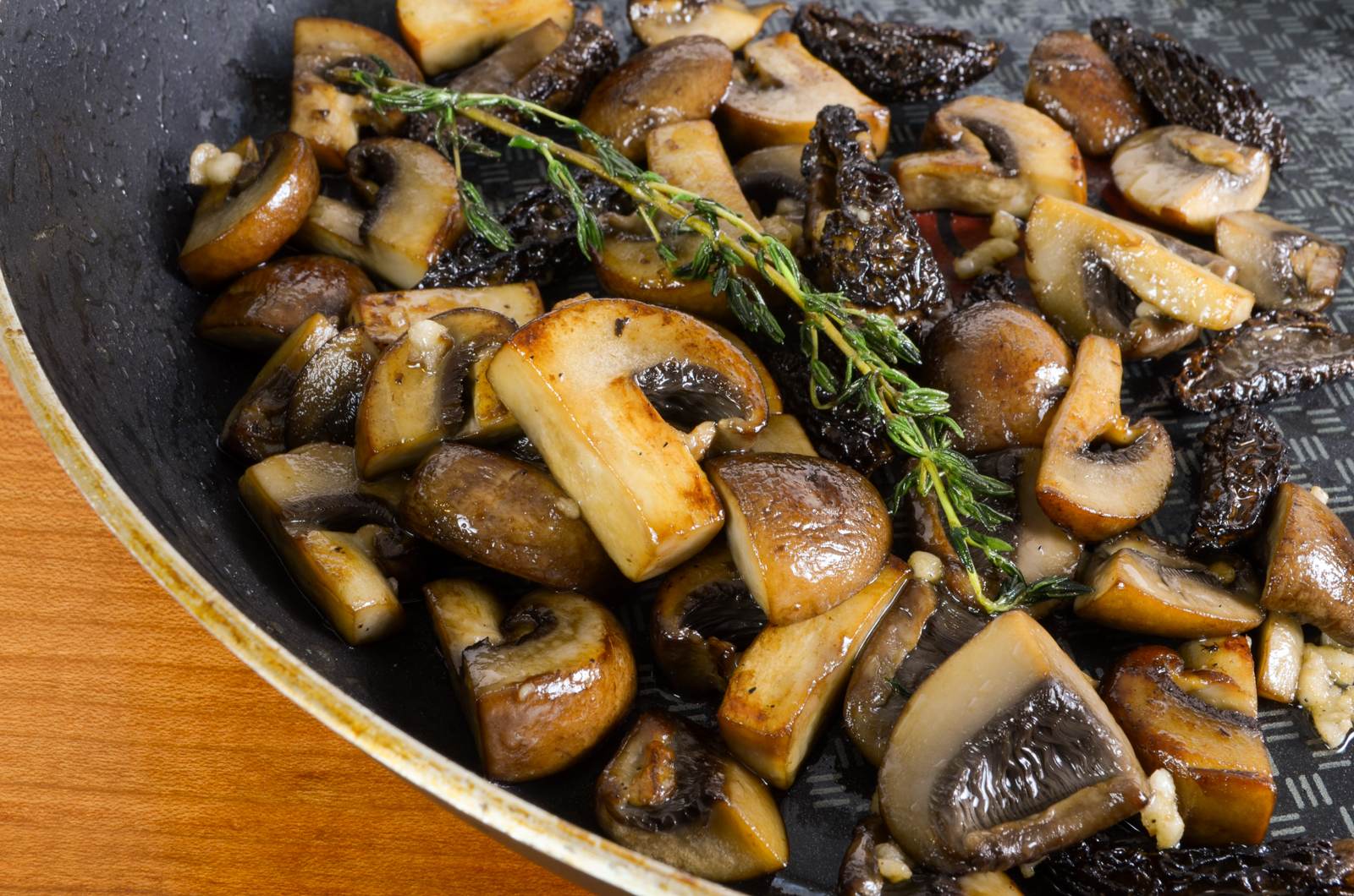 Cheesy Mushroom Crostini