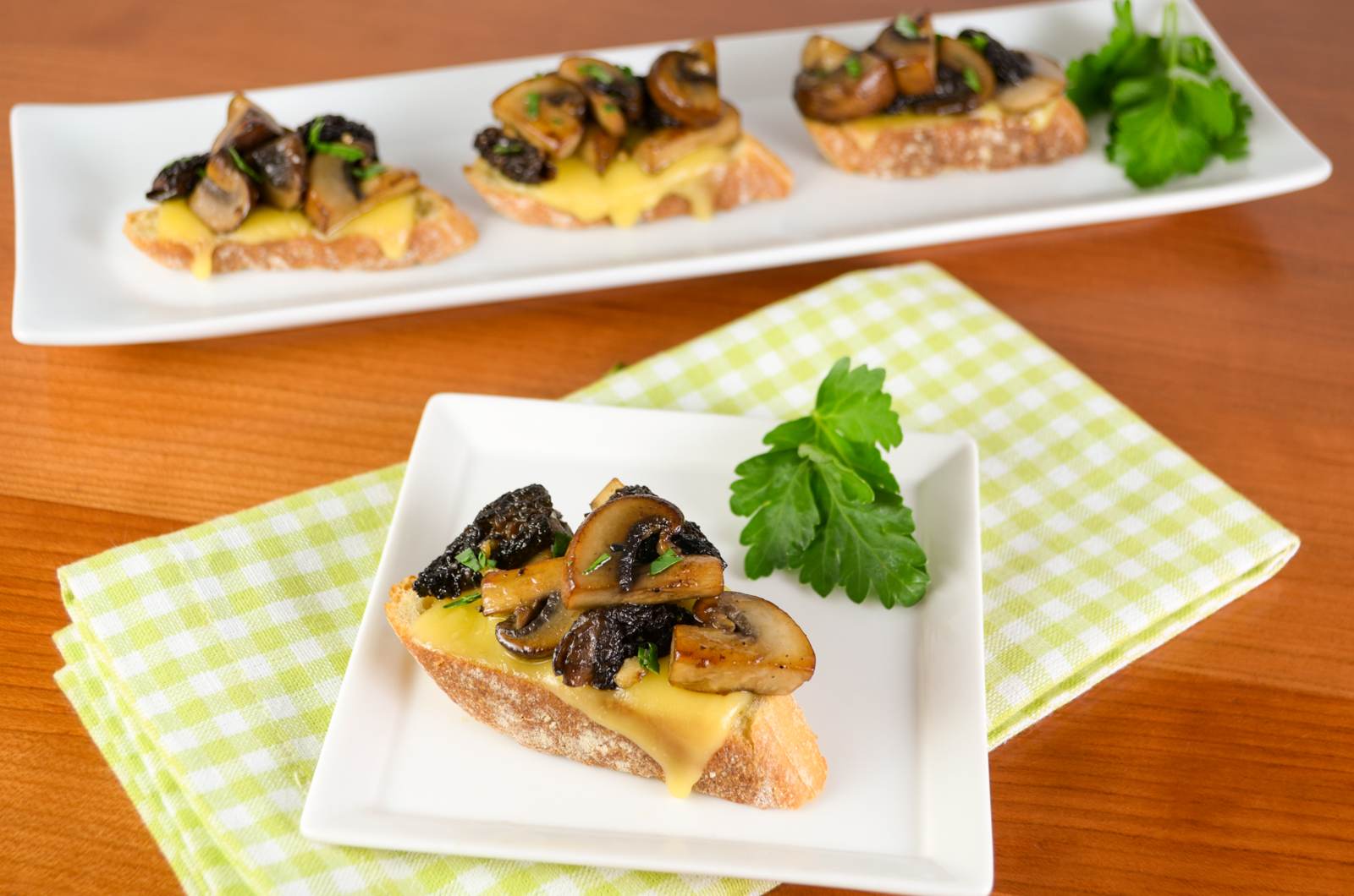 Cheesy Mushroom Crostini