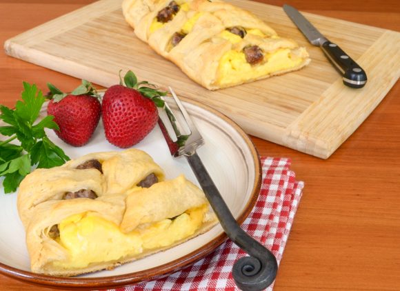 Sausage Cheddar Breakfast Braid