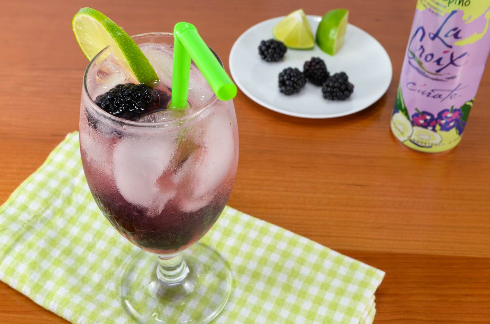 Blackberry Lime Vodka Fizz