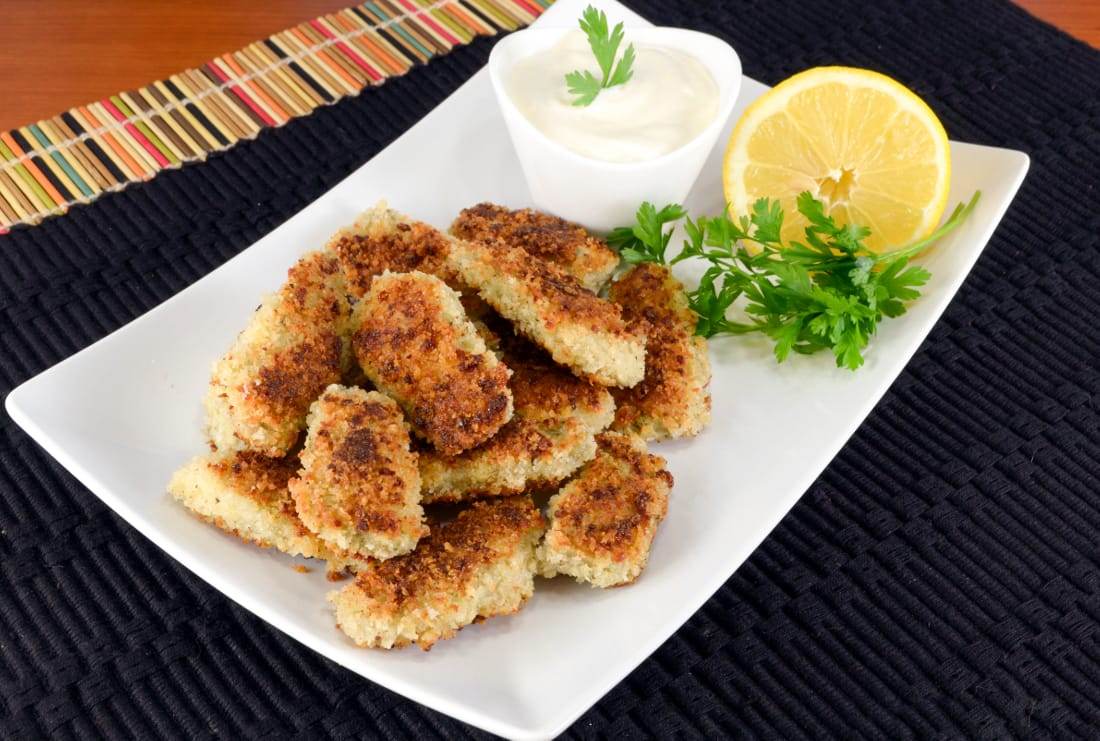 Crispy Panko-Parmesan Artichoke Hearts with Lemon Aioli