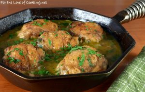 Skillet Chicken with Bacon and White Wine Sauce