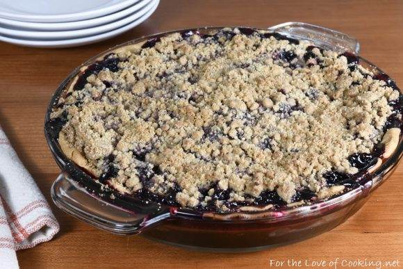 Blueberry Crumble Pie