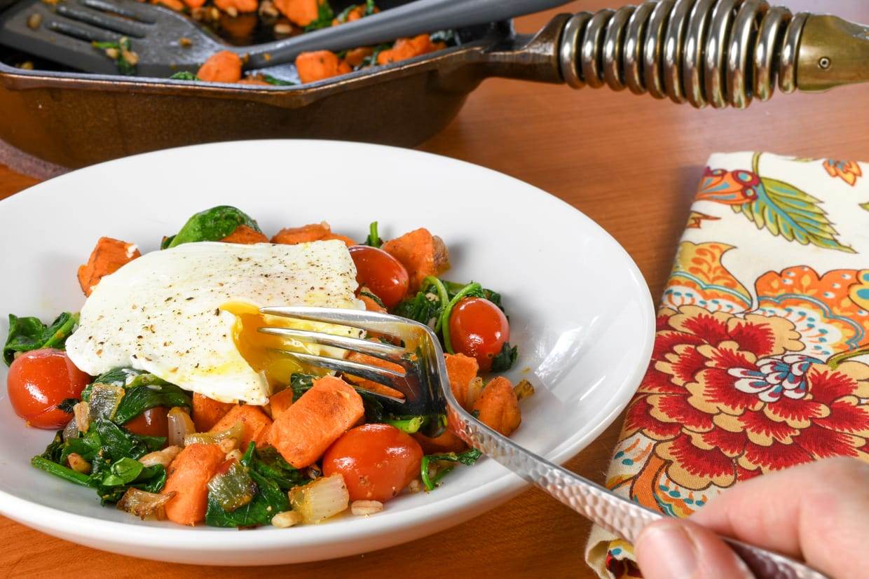 Sweet Potato, Spinach, Farro and Poached Egg Breakfast Bowl