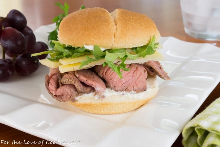 Roast Beef Slider with Sharp Cheddar, Arugula, and Horseradish Cream