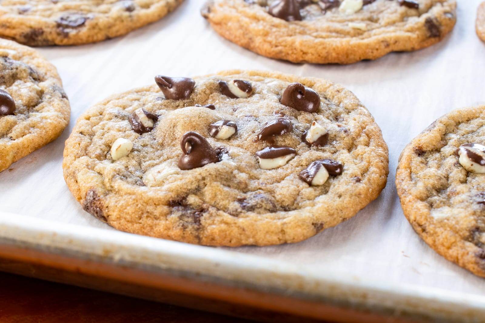 Mint Chocolate Chip Cookies