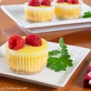 Mini Cheesecakes with Lemon Curd