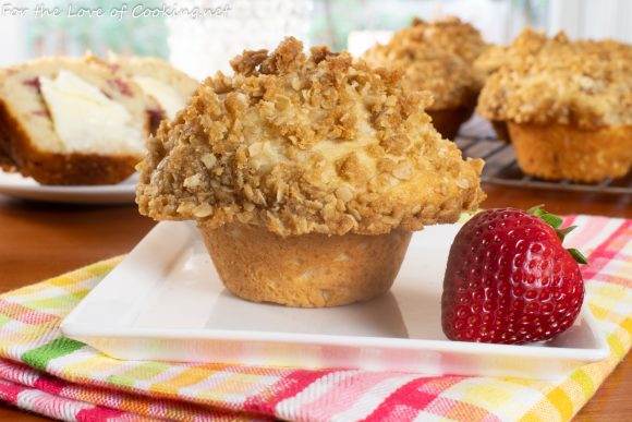 Strawberry Rhubarb Streusel Muffins