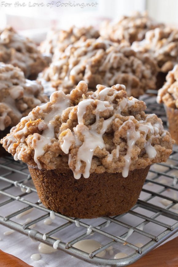 Pumpkin Crumb Cake Muffins with Maple Glaze