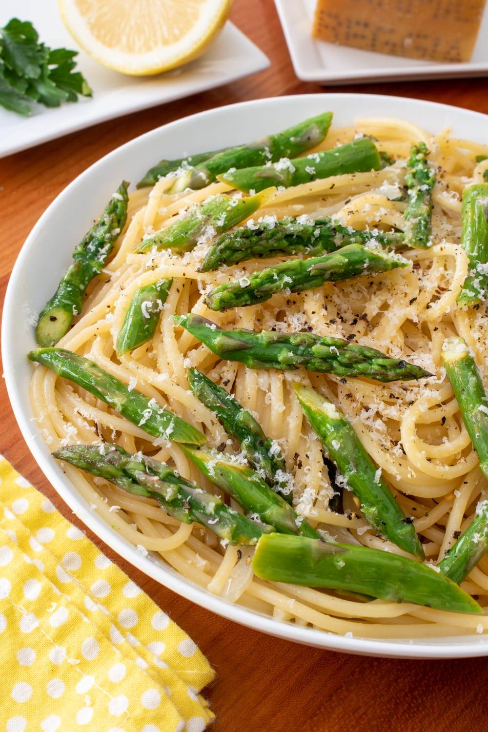 Lemon Spaghetti with Garlic Butter Asparagus