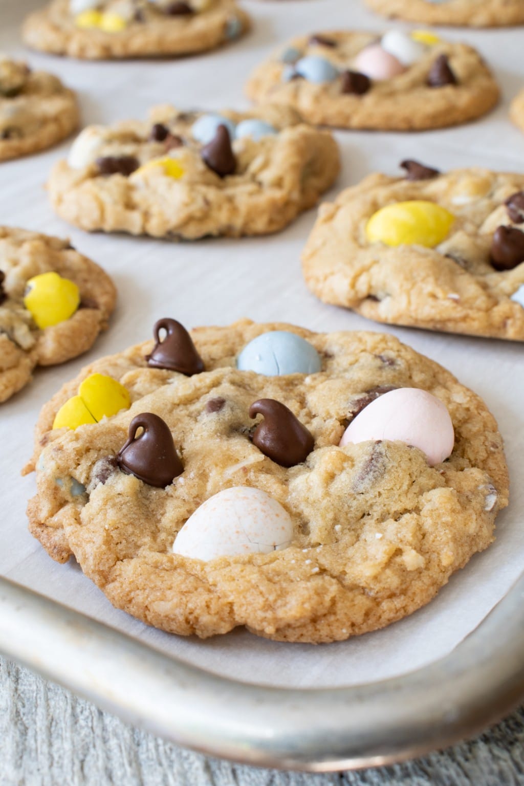 Cadbury Egg Cookies | For the Love of Cooking