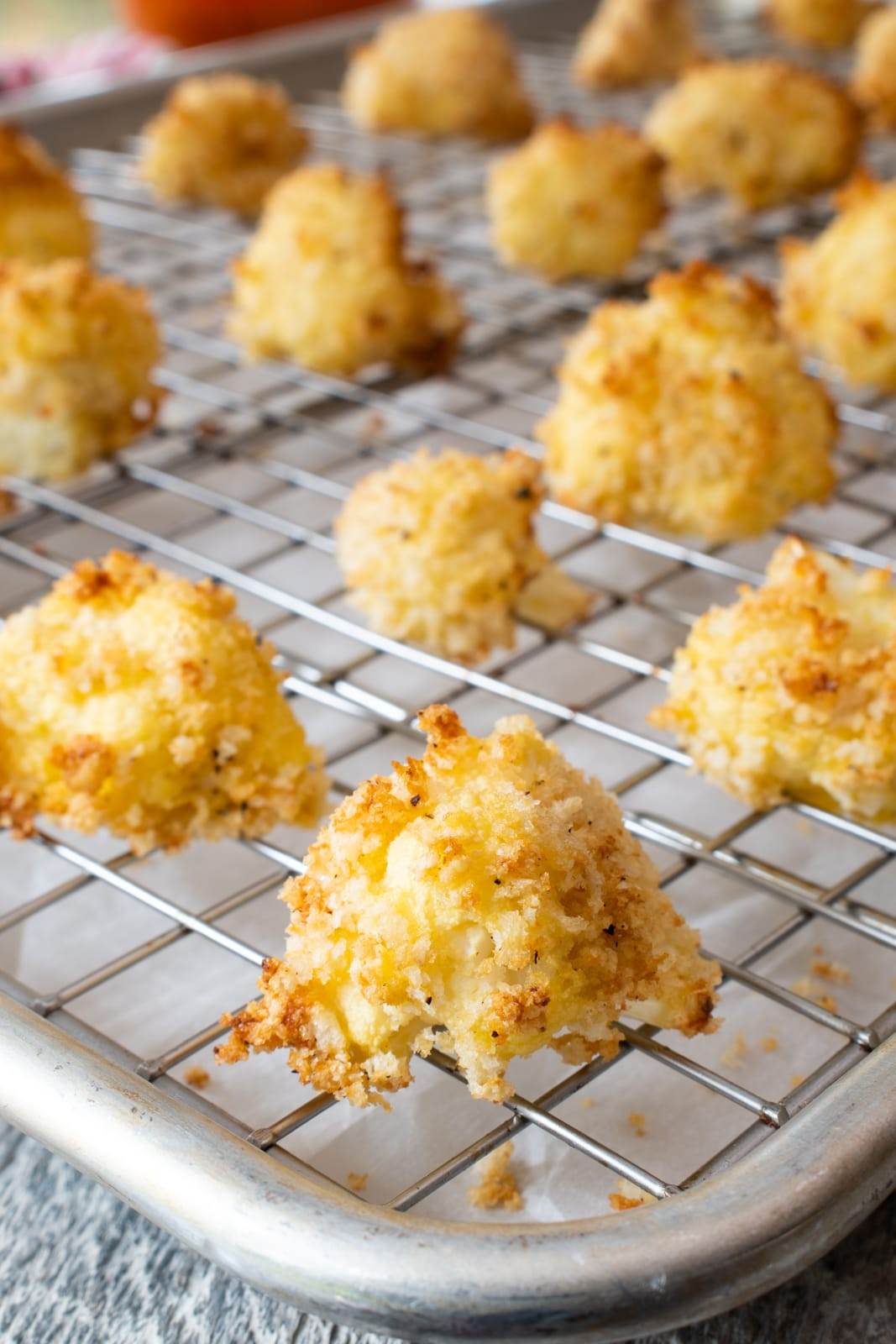 Baked Buffalo Cauliflower Bites