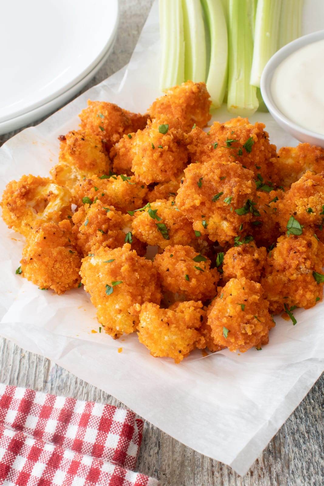 Baked Buffalo Cauliflower Bites