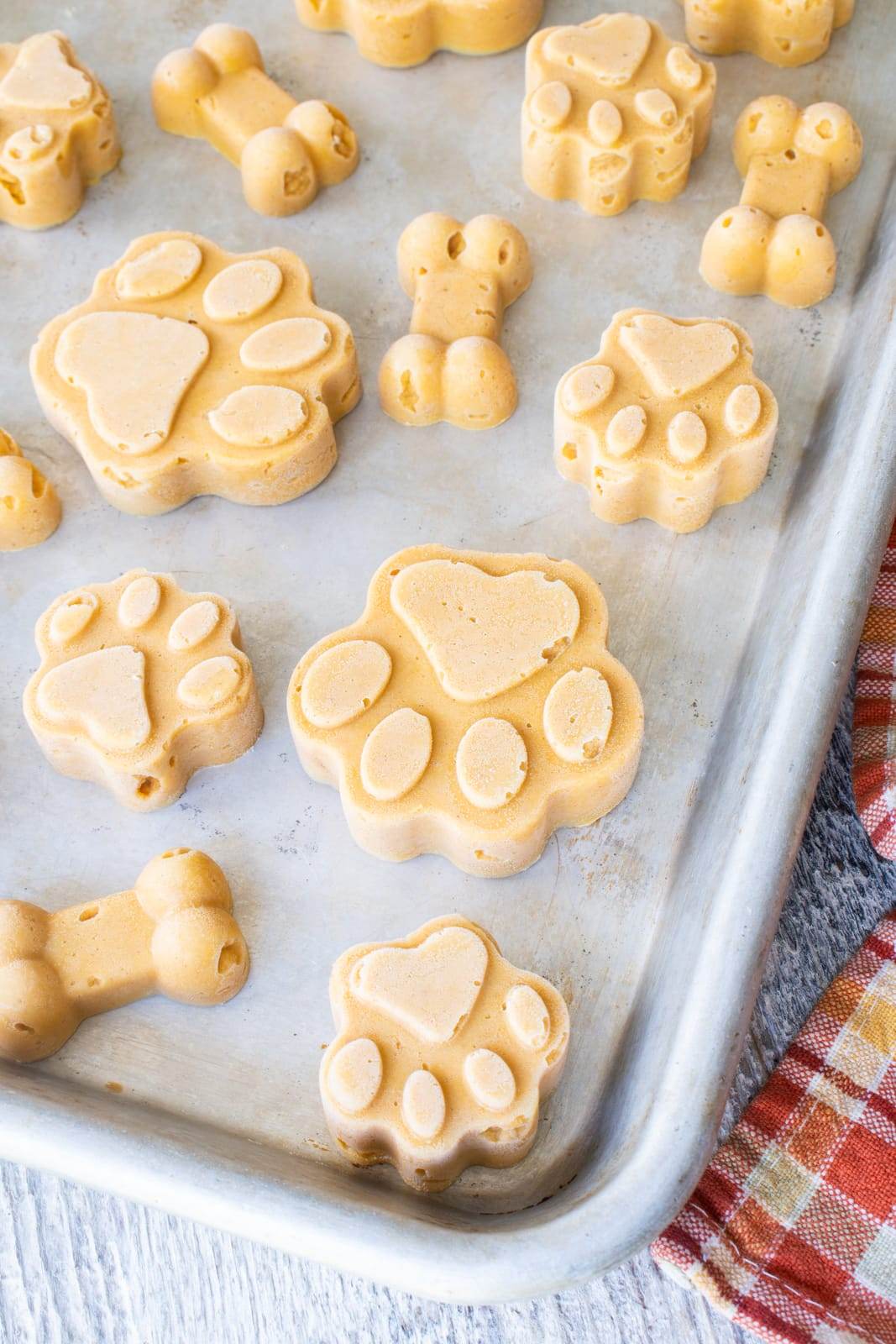 frozen-pumpkin-peanut-butter-dog-treats-for-the-love-of-cooking