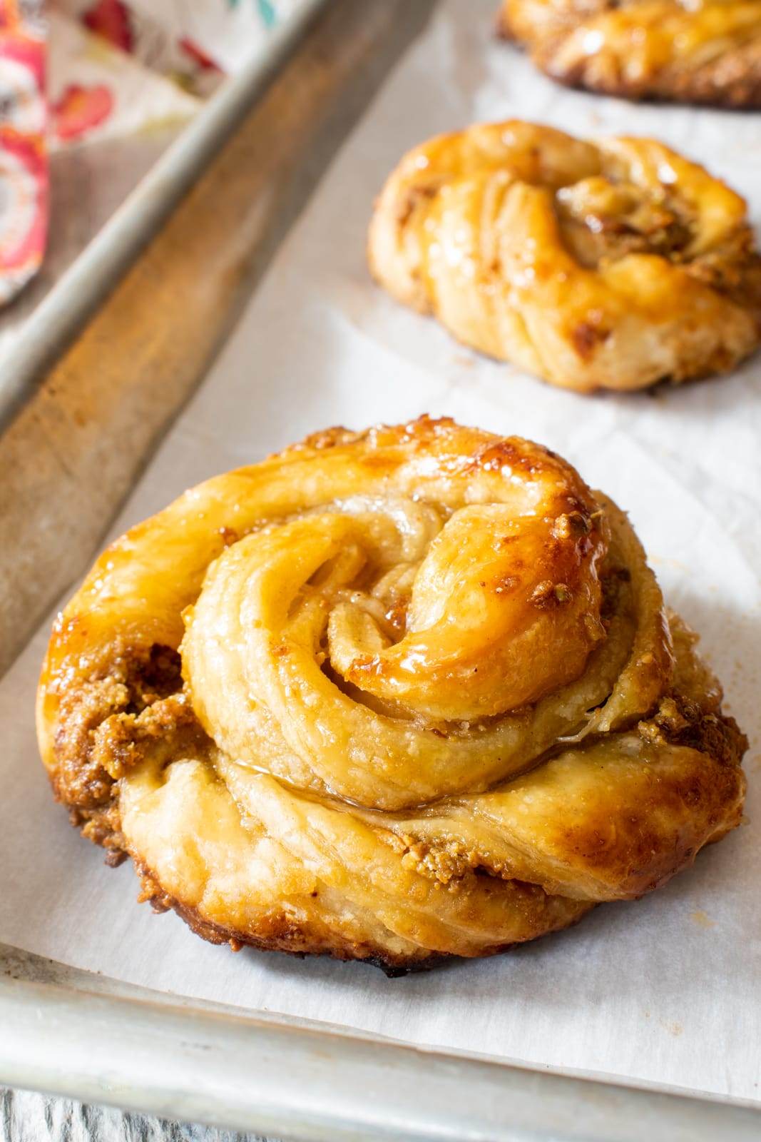 Pistachio Honey Baklava Rolls