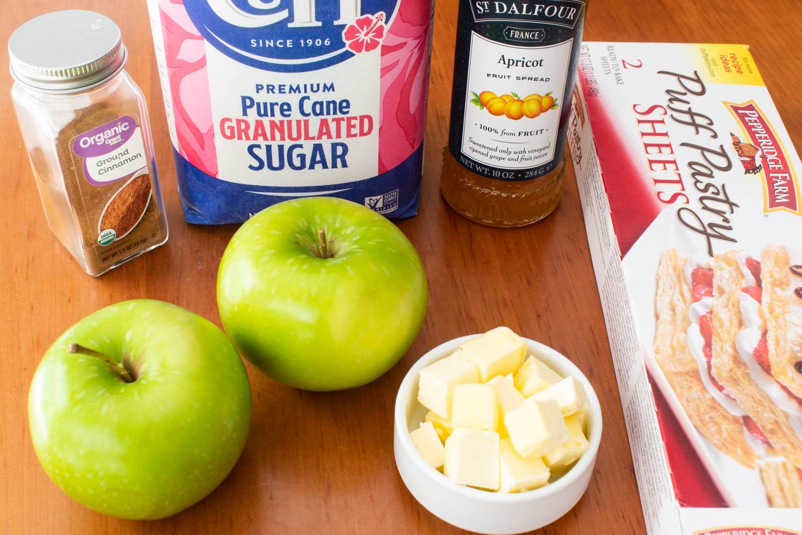 Mini Cinnamon Apple Tarts