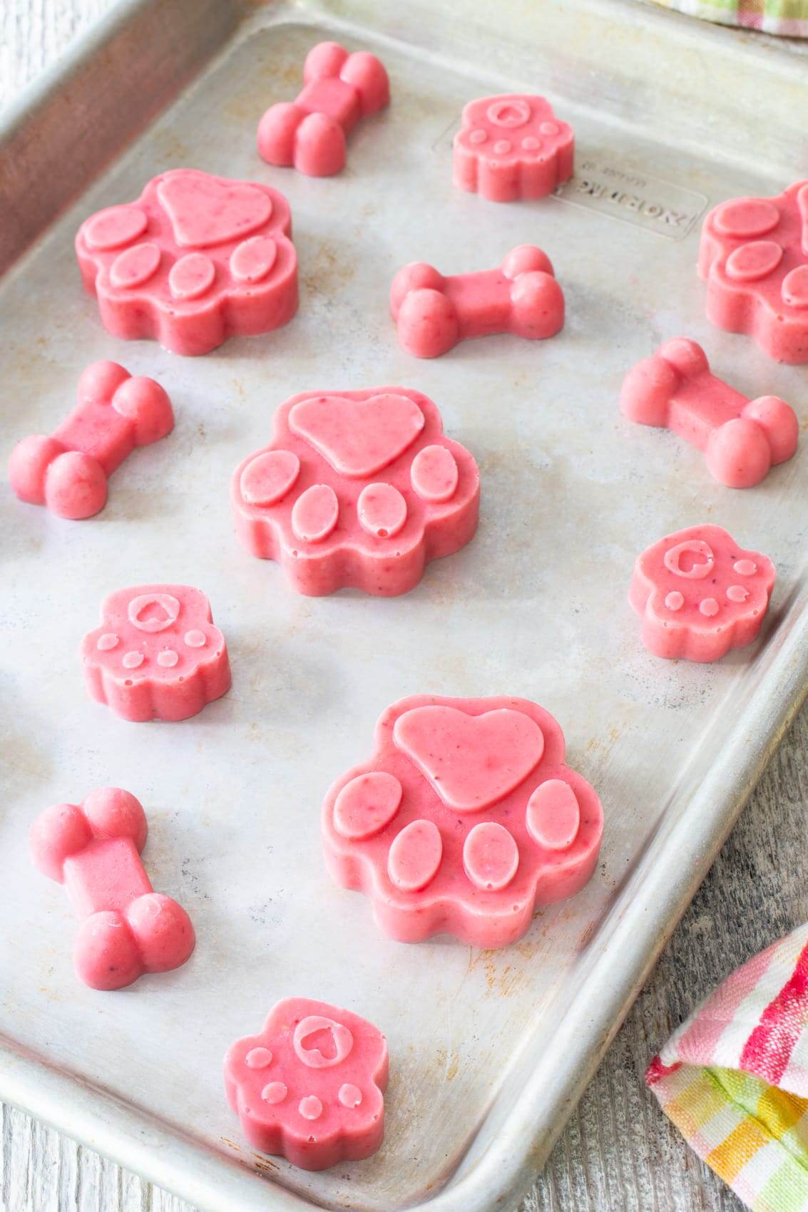 Frozen Strawberry Banana Dog Treats