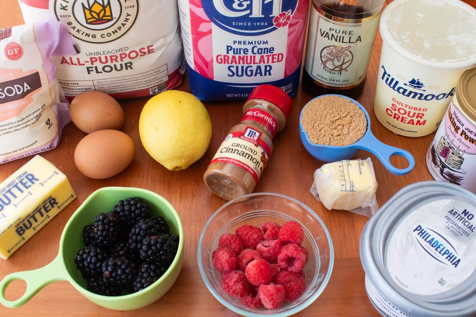 Berry Cream Cheese Crumb Cake