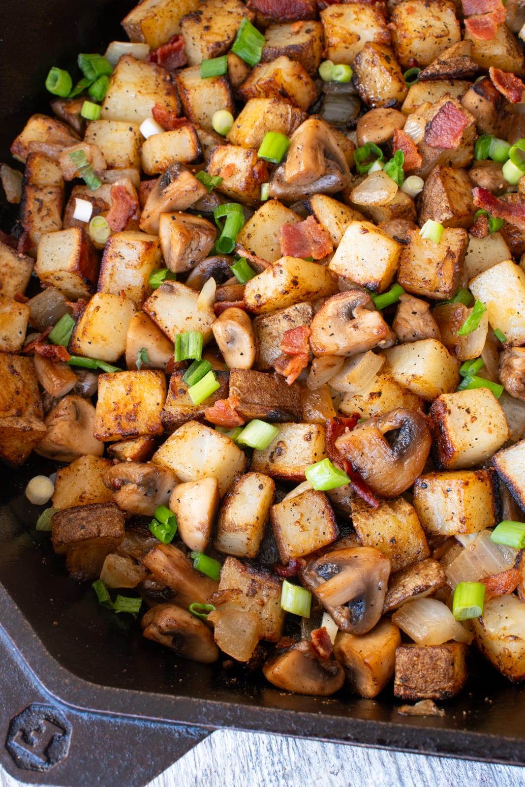 Skillet Potato Hash with Mushrooms and Bacon