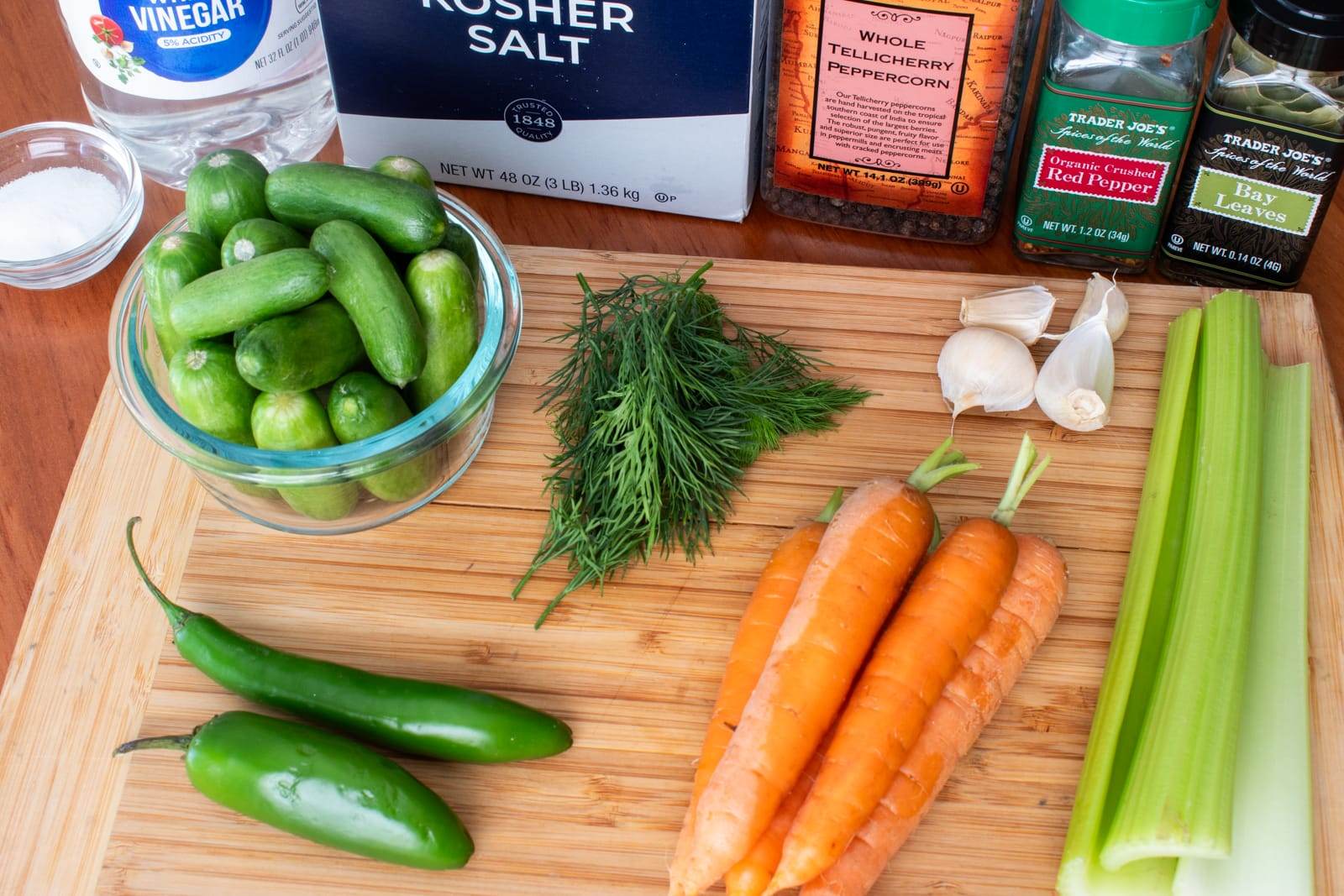 Spicy Quick Pickled Vegetables