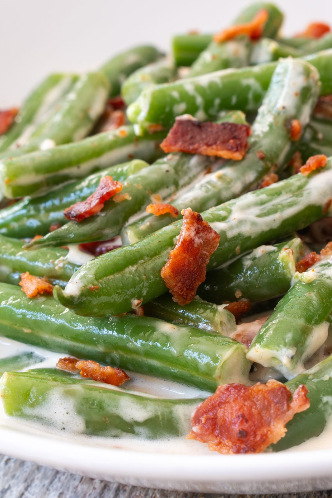 green beans with bacon dressing Blistered Green Beans with Bacon Vinaigrette